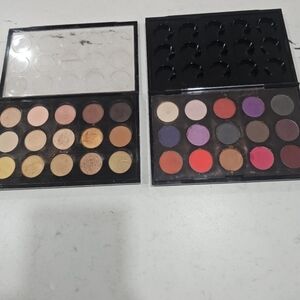 2 mac eyeshadow pallets space for 45 eyeshadow incl 30 eyeshadow refillable RARE